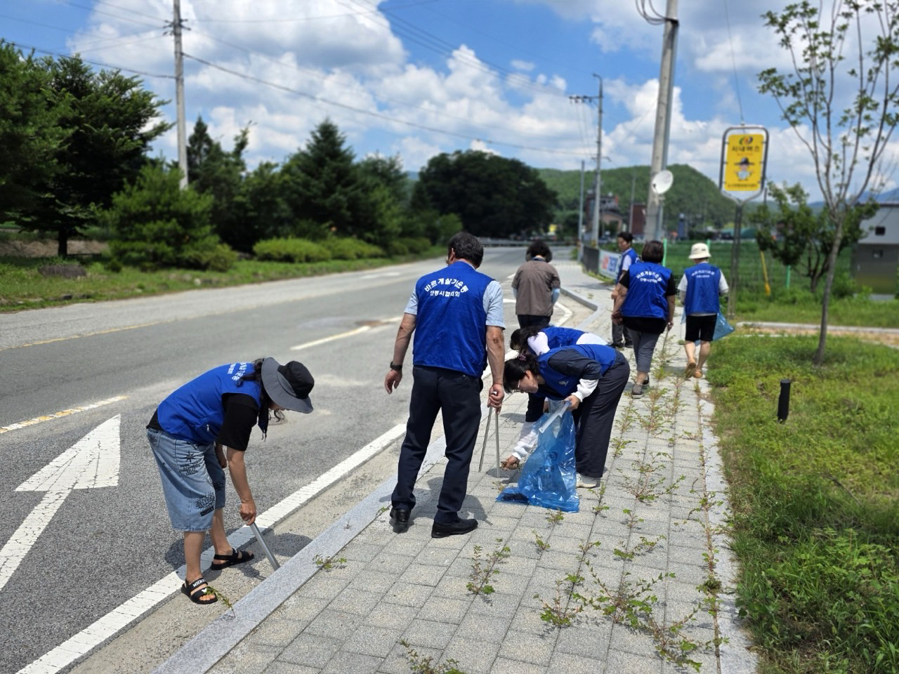 0730 도산면 바르게살기위원회, 여름맞이 대청소 실시 (2).jpg